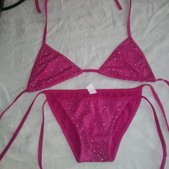 Swimwear - Picture 4 of 4